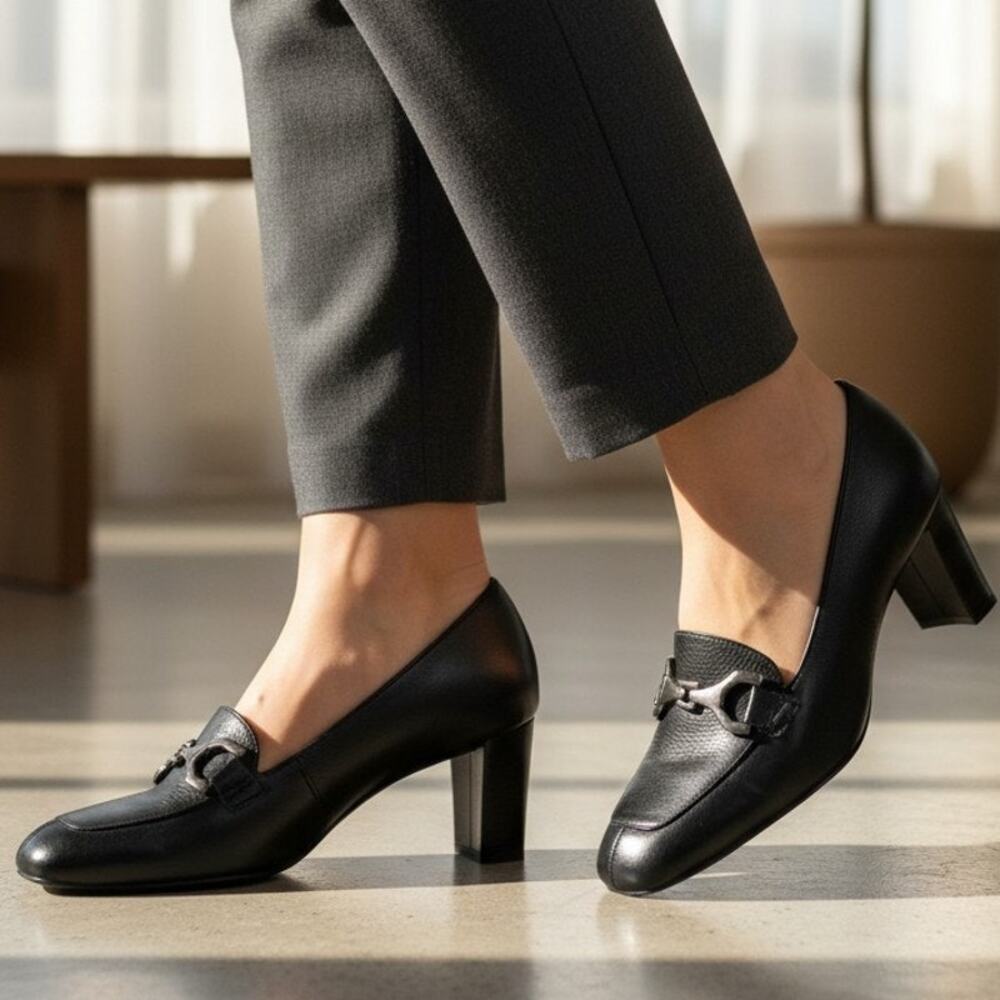 Nicole Oakhurst Women 8.5M Black Leather Horsebit Pumps Y2K Office Siren